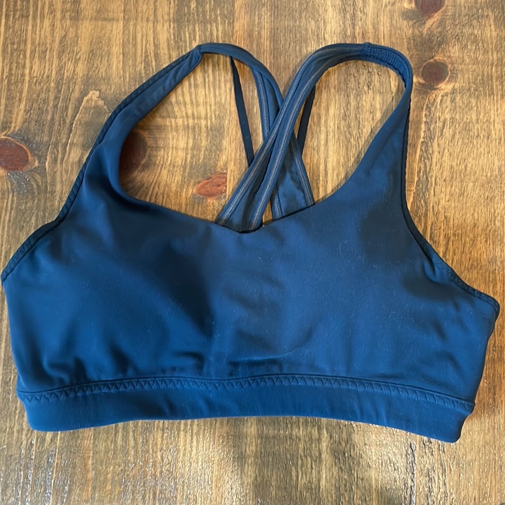 Athleta sports bra size medium